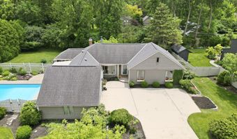 3401 Woodview Pl, Columbus, OH 43220