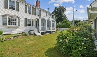 26 Grove St, Bath, ME 04530