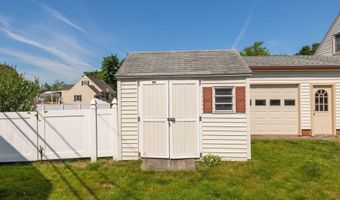 10 Tanglewood Rd, Albany, NY 12205