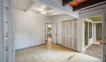 743 Akumu St, Kailua, HI 96734