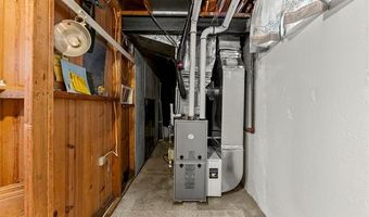 9804 Hubert Ave, Allen Park, MI 48101