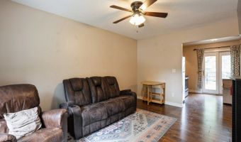 2305 6th St SW, Altoona, IA 50009