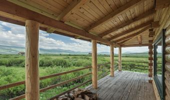 15 S RAINBOW Dr, Cora, WY 82925