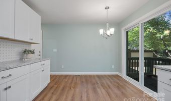 5206 Dunrobin Ln, Charlotte, NC 28226