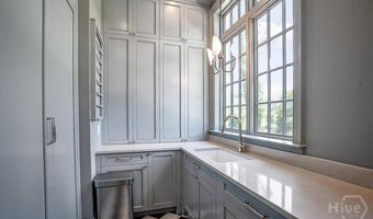 415 Westview Dr, Athens, GA 30606