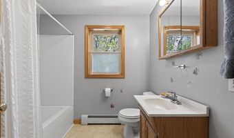 571 Crooked Rd, Bar Harbor, ME 04609