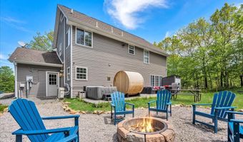 3305 Mountain Terrace Dr, Blakeslee, PA 18610