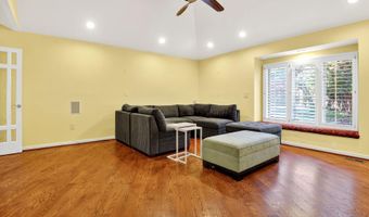 9209 VENDOME Dr, Bethesda, MD 20817
