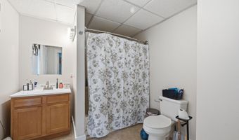 10 Pearl St, Auburn, ME 04210