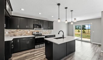 1700 Badger Ln, Auburn, IN 46706