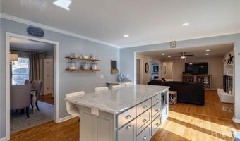 105 Moss Side Dr, Athens, GA 30607
