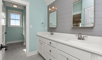 5247 Harvest Rd, Ames, IA 50014