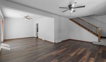 809 N DURKEE St, Appleton, WI 54911