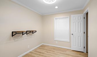 1 Country Manor Rd, Beaufort, SC 29906