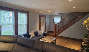 58 Waverly Pl, Bridgeport, CT 06610