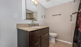 433 CHRISTOPHER Ave 34, Gaithersburg, MD 20879