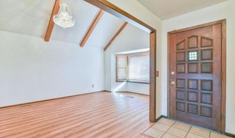 4055 Farmstead St, Bel Aire, KS 67220