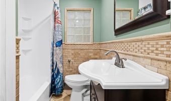 25 Woodbine St, East Providence, RI 02915