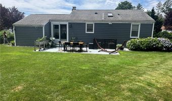 76 Poplar Dr, Cranston, RI 02920