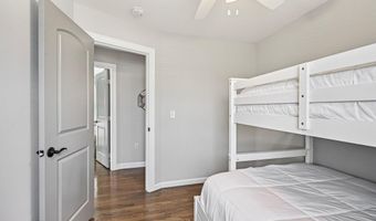 76 Ronald Ave S, Bayville, NJ 08721