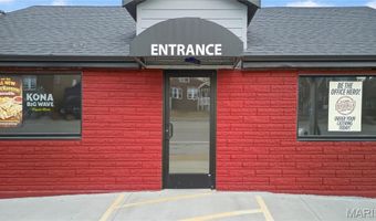 8713 Gravois Rd, Affton, MO 63123