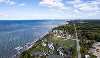 5919 Lake Rd W, Ashtabula, OH 44004