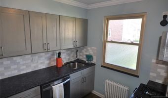 135 E Clinton 4A, Bergenfield, NJ 07621