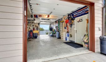 19052 W Arctic Tern Ln, Big Lake, AK 99652