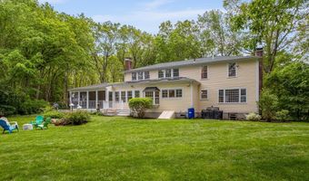 1 Emerson Dr, Acton, MA 01720
