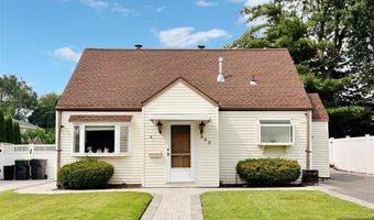 203 New York Ave, Bergenfield, NJ 07621