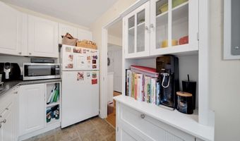 930 Massachusetts Ave 5, Arlington, MA 02476