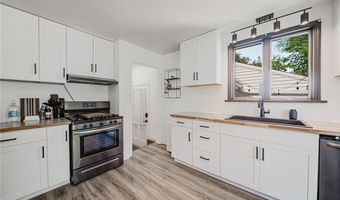 107 Cooper Foster Park Rd, Amherst, OH 44001