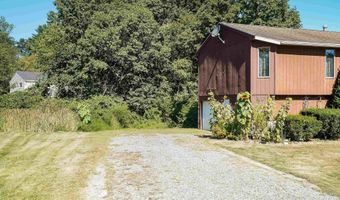5 River St, Newmarket, NH 03857