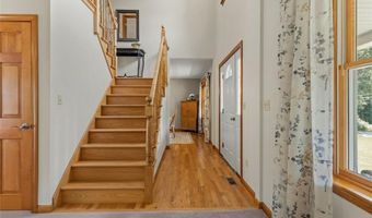 3 Courtney Ln, Hopkinton, RI 02832