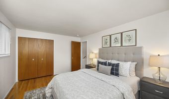 3007 Williamsburg Rd, Ann Arbor, MI 48108