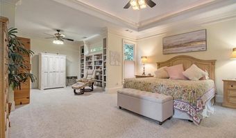 3698 Lakeview Dr, Tucker, GA 30084