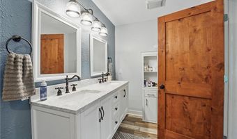 1633 N 600 Rd, Baldwin City, KS 66006