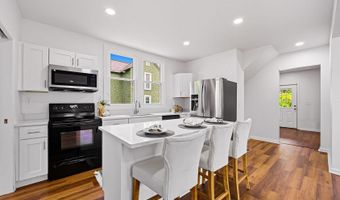 121 Walnut St, Ashville, OH 43103