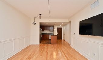1020 N HIGHLAND St 807, Arlington, VA 22201