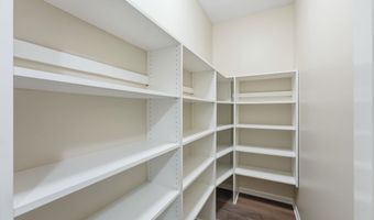 517 Williamson Cir, Angola, IN 46703