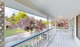 801 BROOKHAVEN Dr, Brookings, OR 97415