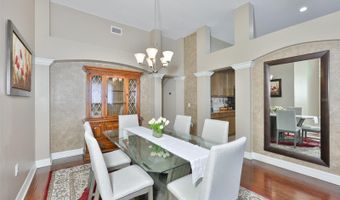7318 GUILFORD PINE Ln, Apollo Beach, FL 33572