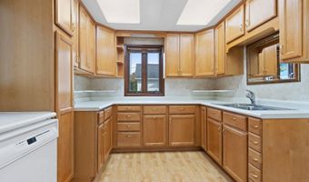 830 E ATLANTIC St, Appleton, WI 54911