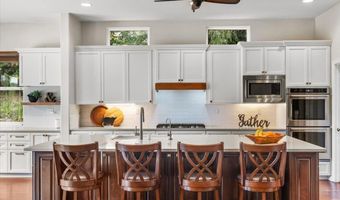 3180 Ridgeline Pl, Escondido, CA 92027