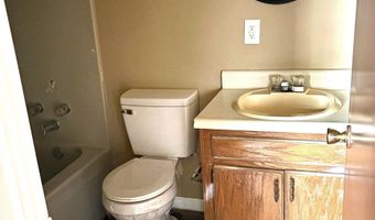 1012 N 12th St, Augusta, AR 72006