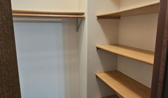 2702 Railroad Cir, Aberdeen, SD 57401