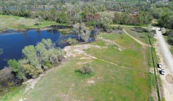 19300 Latona Rd, Anderson, CA 96007