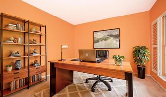 742 Arbor Ridge Ct, Ballwin, MO 63021