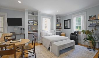 56 Somerset St, East Greenwich, RI 02818