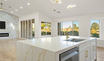 2808 Crown Ridge Dr, Las Vegas, NV 89134